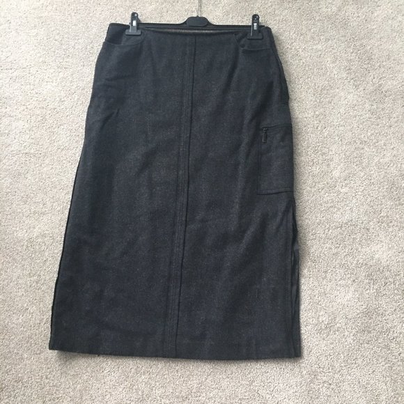 Lovely Gray Pencil Skirt by MarinaSport - Picture 1 of 2